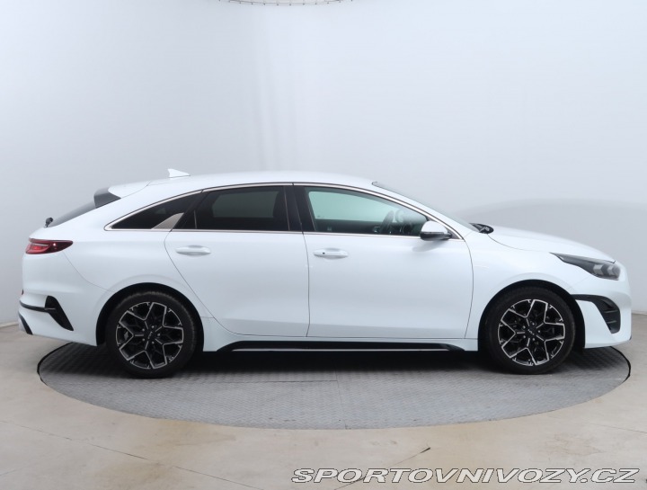Kia ProCeed GT-Line 1.5 T-GDI 2022