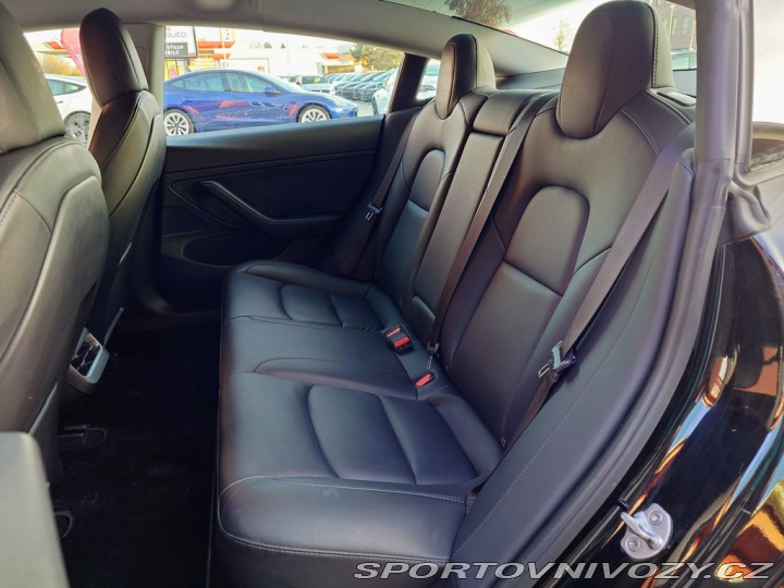 Tesla Model 3 PRODÁNO 2021