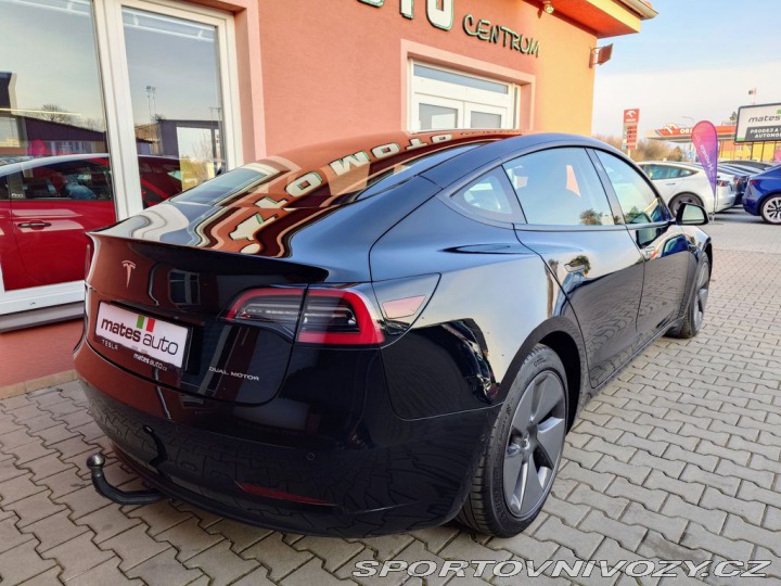 Tesla Model 3 PRODÁNO 2021