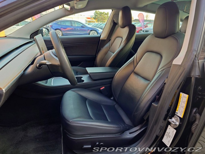 Tesla Model 3 PRODÁNO 2021