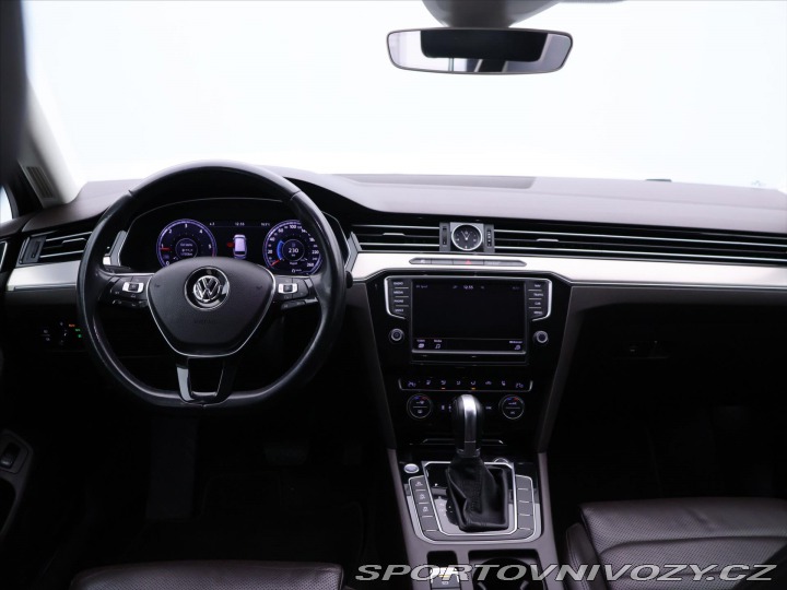 Volkswagen Ostatní modely Passat 2,0 BiTDI 176kW 4M Highli 2015