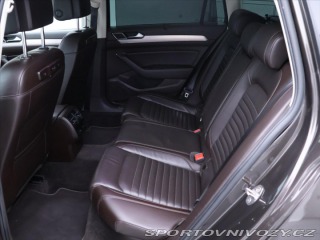 Volkswagen Ostatní modely Passat 2,0 BiTDI 176kW 4M Highli 2015