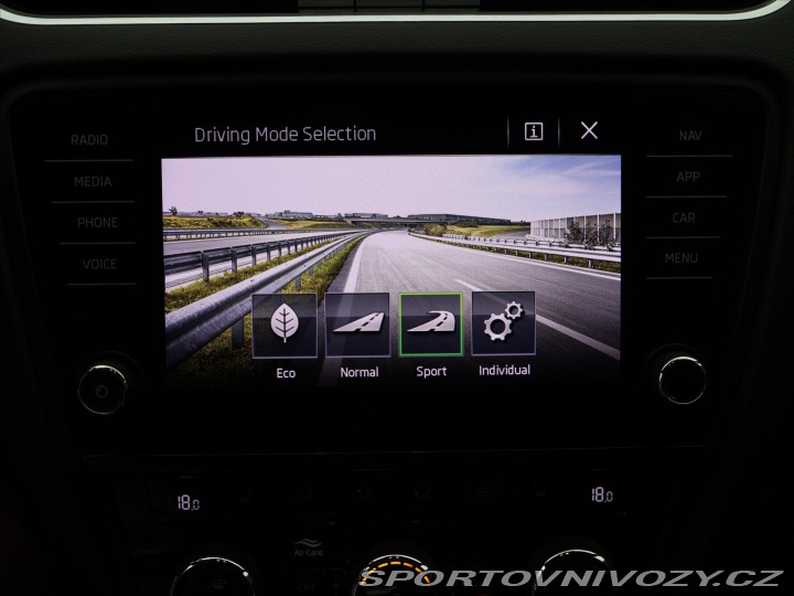 Škoda Octavia RS 2,0 TSI RS245 180kW DSG 1 2018
