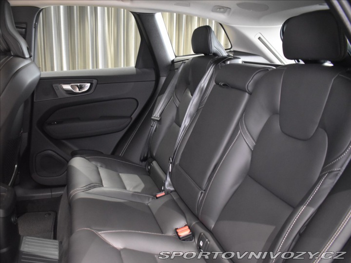 Volvo Ostatní modely XC60 2,0 T6 Ultra Dark 2026