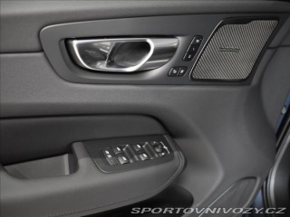 Volvo Ostatní modely XC60 2,0 T6 Ultra Dark 2026