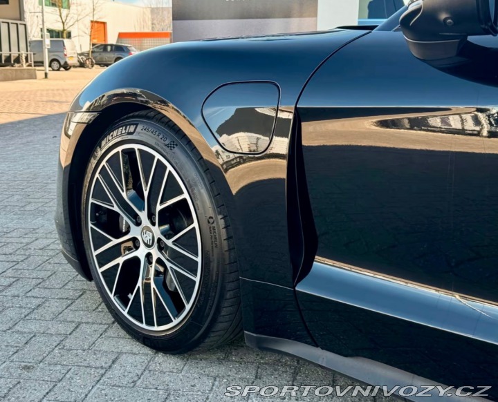 Porsche Taycan 350KW, SportChrono, pasa 2021