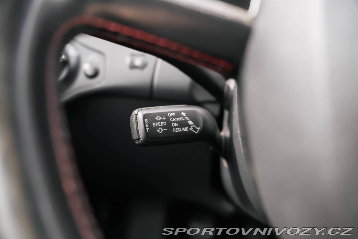 Audi A5 Cabriolet  2.0 TDi M6  /A 2010