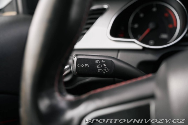 Audi A5 Cabriolet  2.0 TDi M6  /A 2010