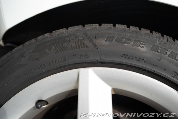 Audi A5 Cabriolet  2.0 TDi M6  /A 2010