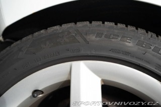 Audi A5 Cabriolet  2.0 TDi M6  /A 2010