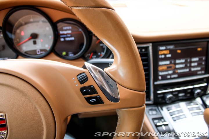 Porsche Panamera 4S 4.8 PDK 294kW / AJ NA 2010