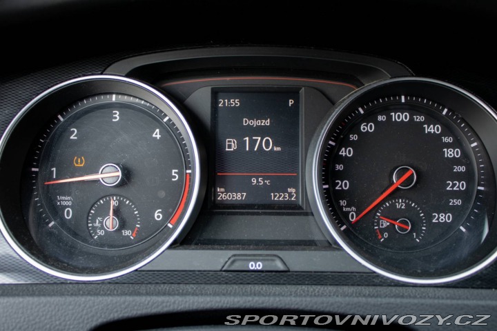 Volkswagen Golf 2.0 TDI GTD 135 kW DSG / 2016