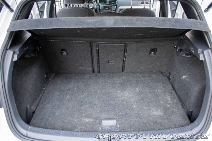 Volkswagen Golf 2.0 TDI GTD 135 kW DSG / 2016