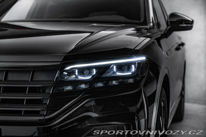 Volkswagen Ostatní modely Touareg R-line 4M Vzduch IQ Ergo 2022