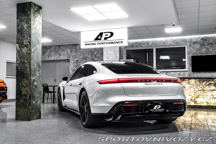 Porsche Taycan Turbo S PDCC/PCCB/360/PAN 2020