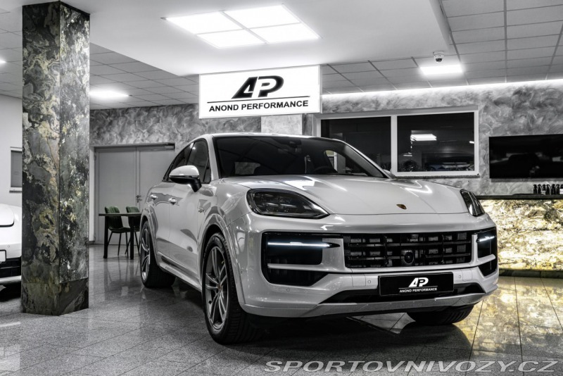 Porsche Cayenne E-Hybrid Coupe CHRONO/TV/