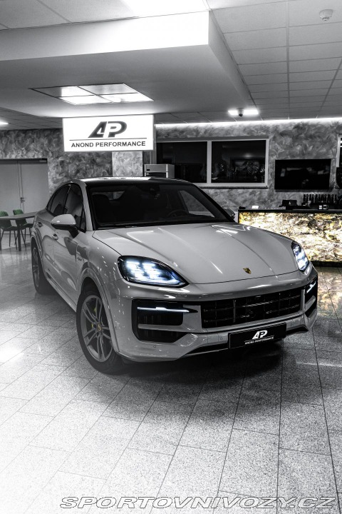 Porsche Cayenne E-Hybrid Coupe CHRONO/TV/ 2025