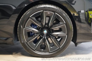 BMW 7 M760e*GRAN LUSSO*B&W* 2025