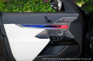 BMW 7 M760e*GRAN LUSSO*B&W* 2025