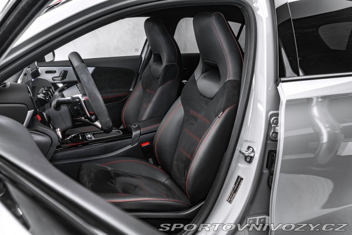 Mercedes-Benz A S AMG Plus 2025