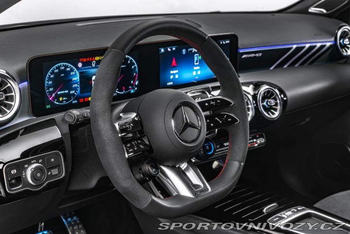 Mercedes-Benz A S AMG Plus 2025