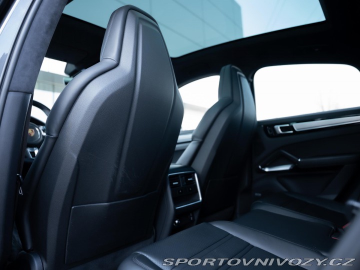 Porsche Cayenne Turbo 2019