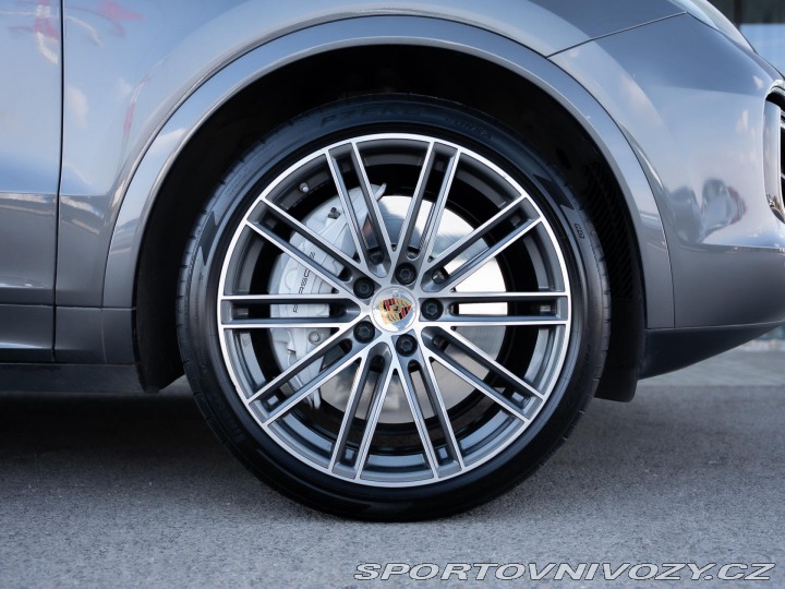 Porsche Cayenne Turbo 2019