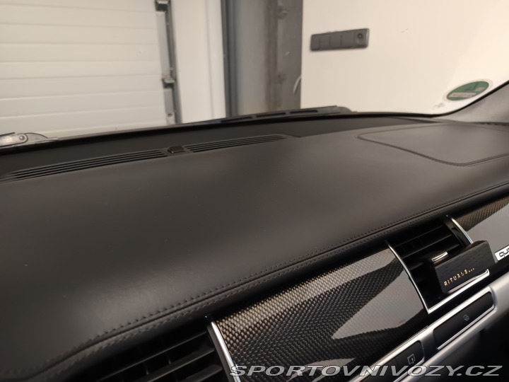 Audi S8  2008