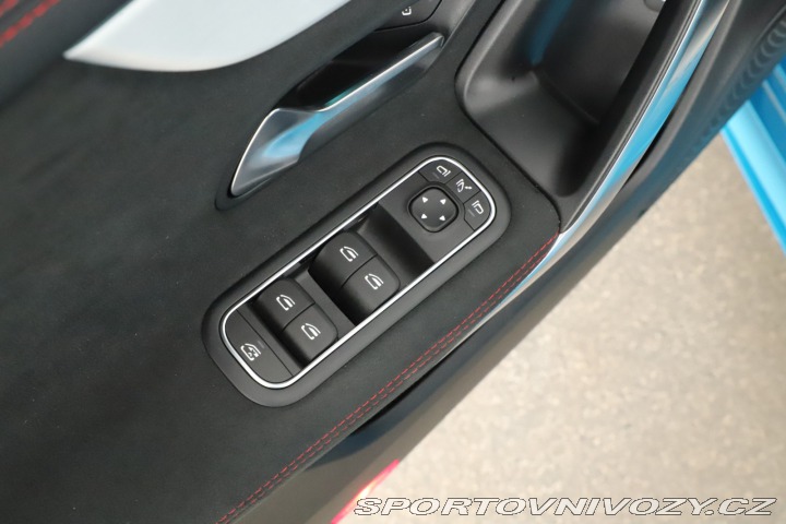 Mercedes-Benz CLA AMG 250 e 2025