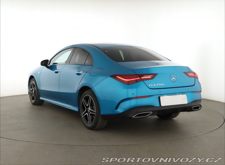 Mercedes-Benz CLA AMG 250 e 2025