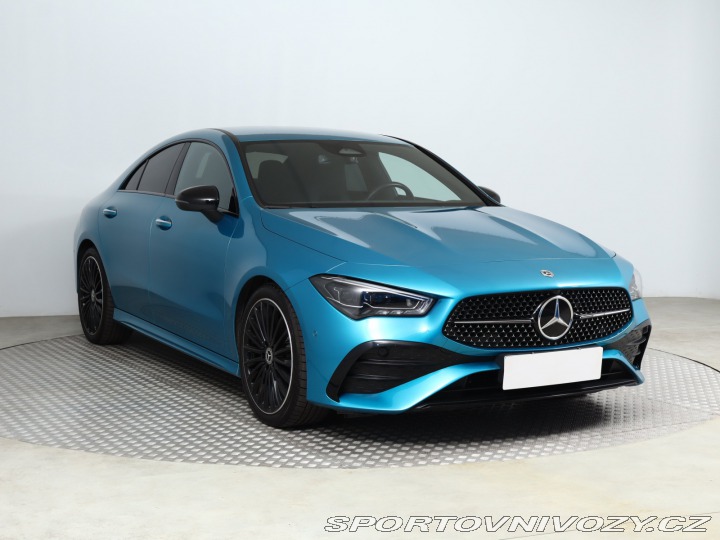 Mercedes-Benz CLA AMG Paket 200 2024