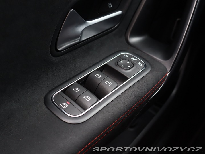 Mercedes-Benz CLA AMG Paket 200 2024