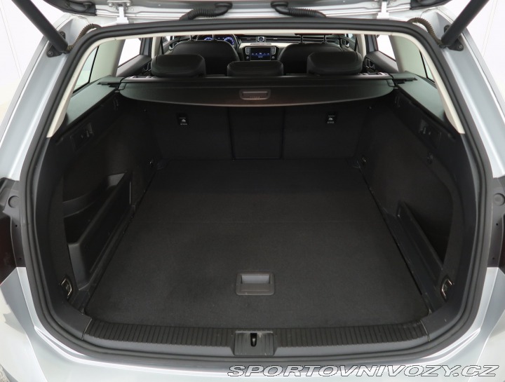 Volkswagen Ostatní modely Passat Highline 2.0 BiTDI 2015