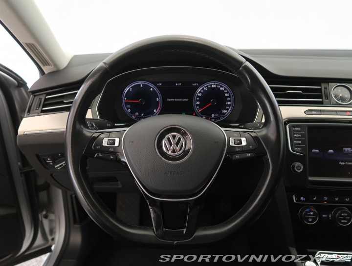 Volkswagen Ostatní modely Passat Highline 2.0 BiTDI 2015