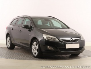 Opel Astra 2.0 CDTI 2011