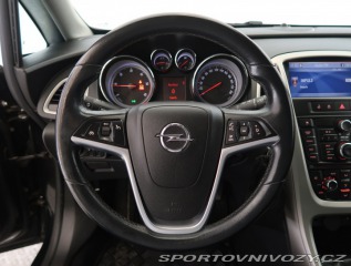 Opel Astra 2.0 CDTI 2011