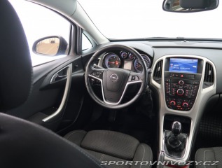 Opel Astra 2.0 CDTI 2011