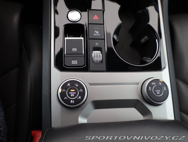 Volkswagen Ostatní modely Touareg R 3.0 TDI 2021