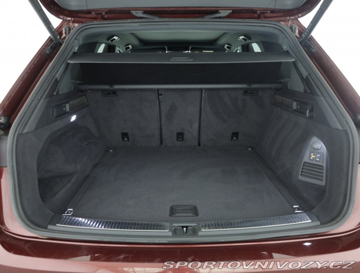 Volkswagen Ostatní modely Touareg R 3.0 TDI 2021