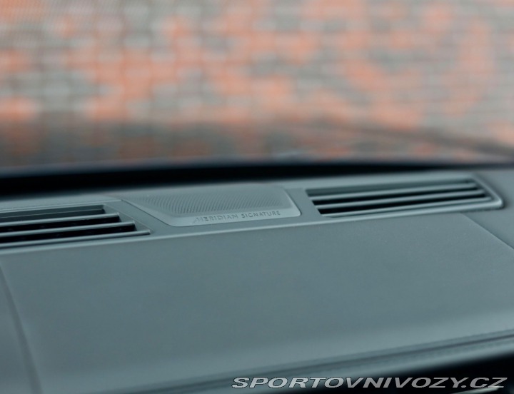 Ostatní značky Ostatní modely Land Rover Range Rover  P550e SV | Panoráma - Ťa 2024