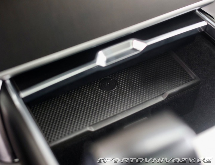 Ostatní značky Ostatní modely Land Rover Range Rover  P550e SV | Panoráma - Ťa 2024