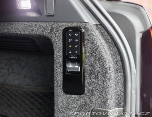 Ostatní značky Ostatní modely Land Rover Range Rover P550e SV | Panoráma - Ťa 2024