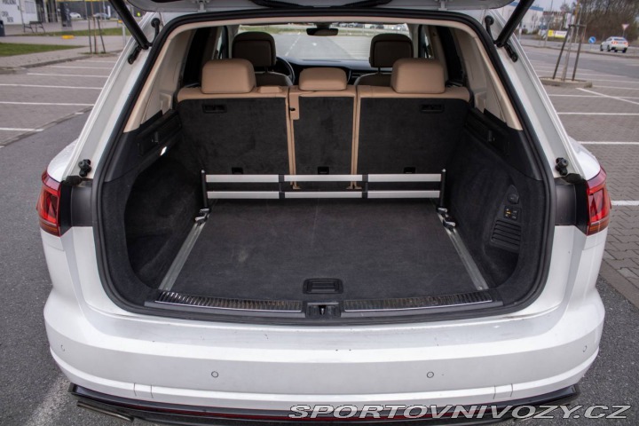 Volkswagen Ostatní modely Touareg  4.0 V8 TDI R-Line 4Motio 2019