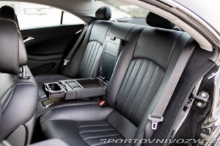 Mercedes-Benz CLS Kupé  350D /AJ NA SPLÁTKY 2010
