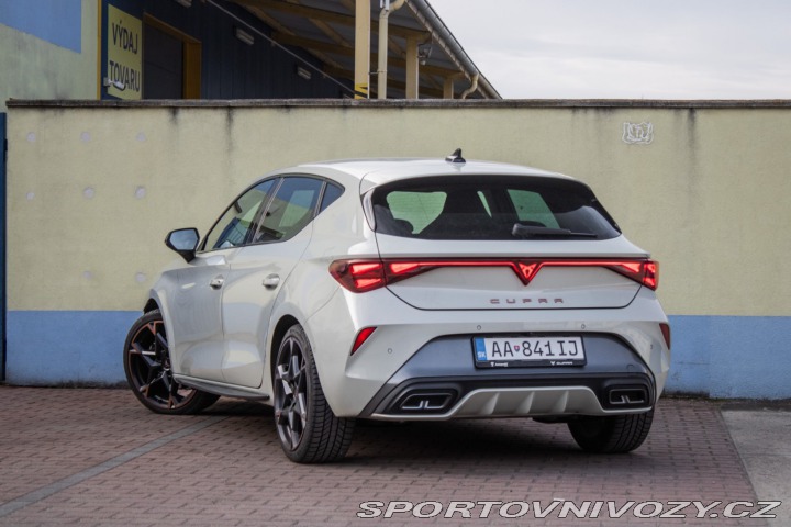 Cupra Leon 1.5 eTSI mHEV DSG / AJ N 2024