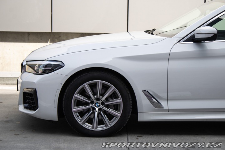 BMW 5 Touring 530d mHEV xDrive 2023