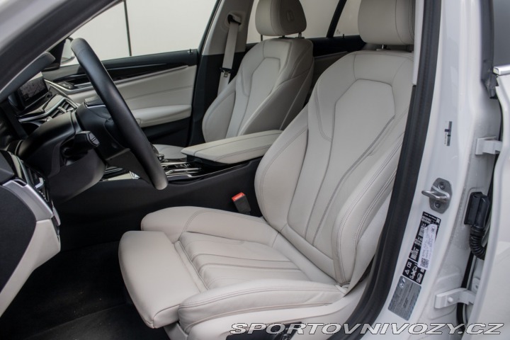 BMW 5 Touring 530d mHEV xDrive 2023