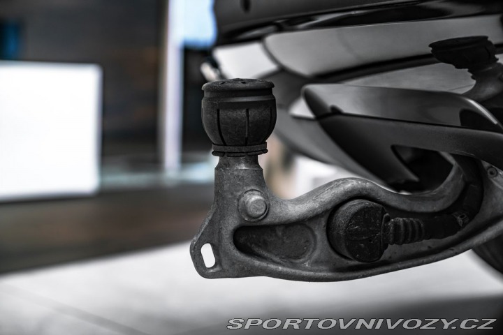 Mercedes-Benz Ostatní modely GLE d 4M AMG Nezávislé Vzduch 2025