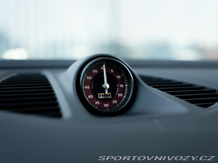 Porsche Macan 4S Electric 2024