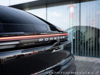 Porsche Macan 4S Electric 2024